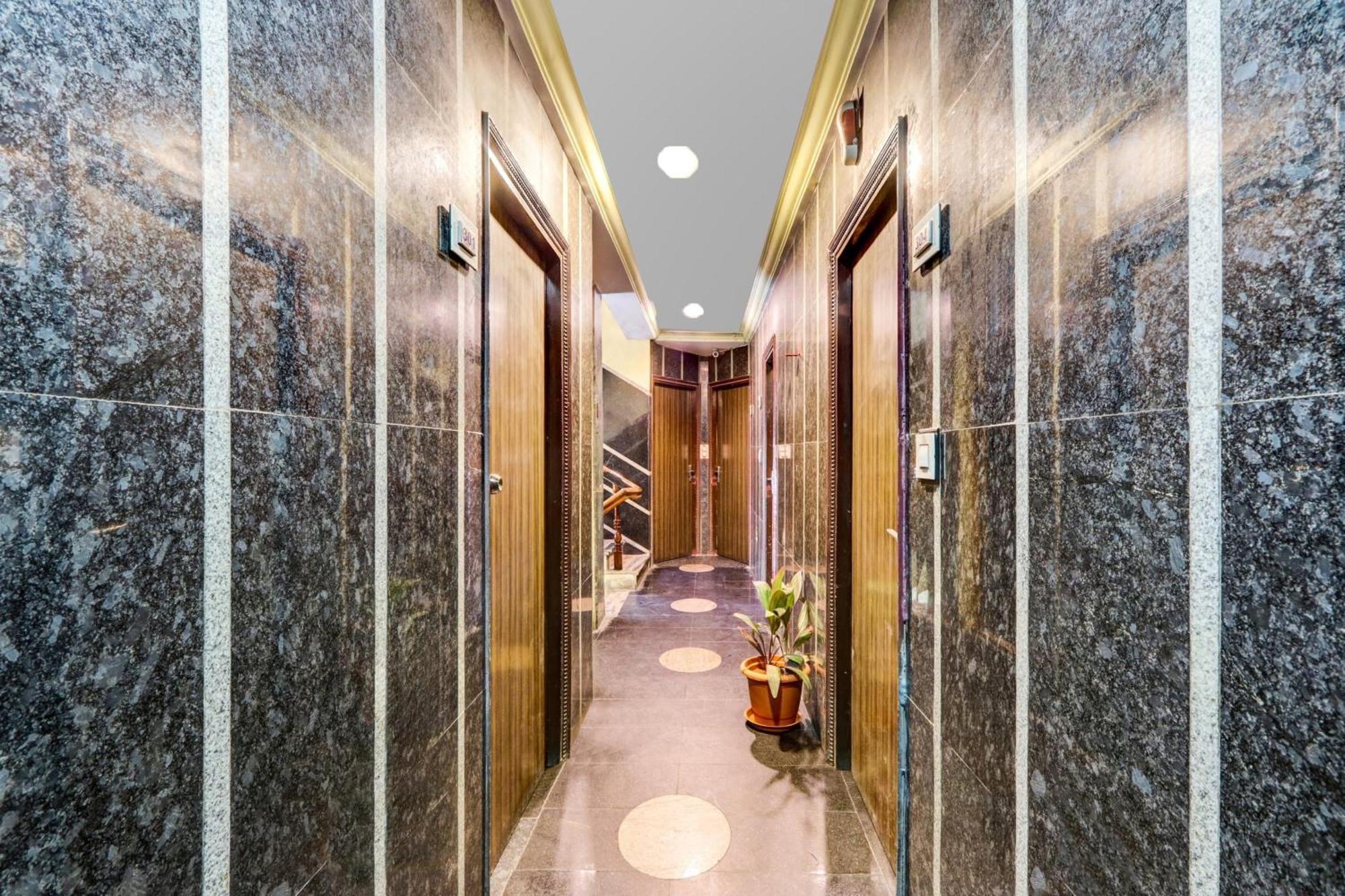 Hotel O Hanuman Pet Near Railway Station Vijayawāda المظهر الخارجي الصورة