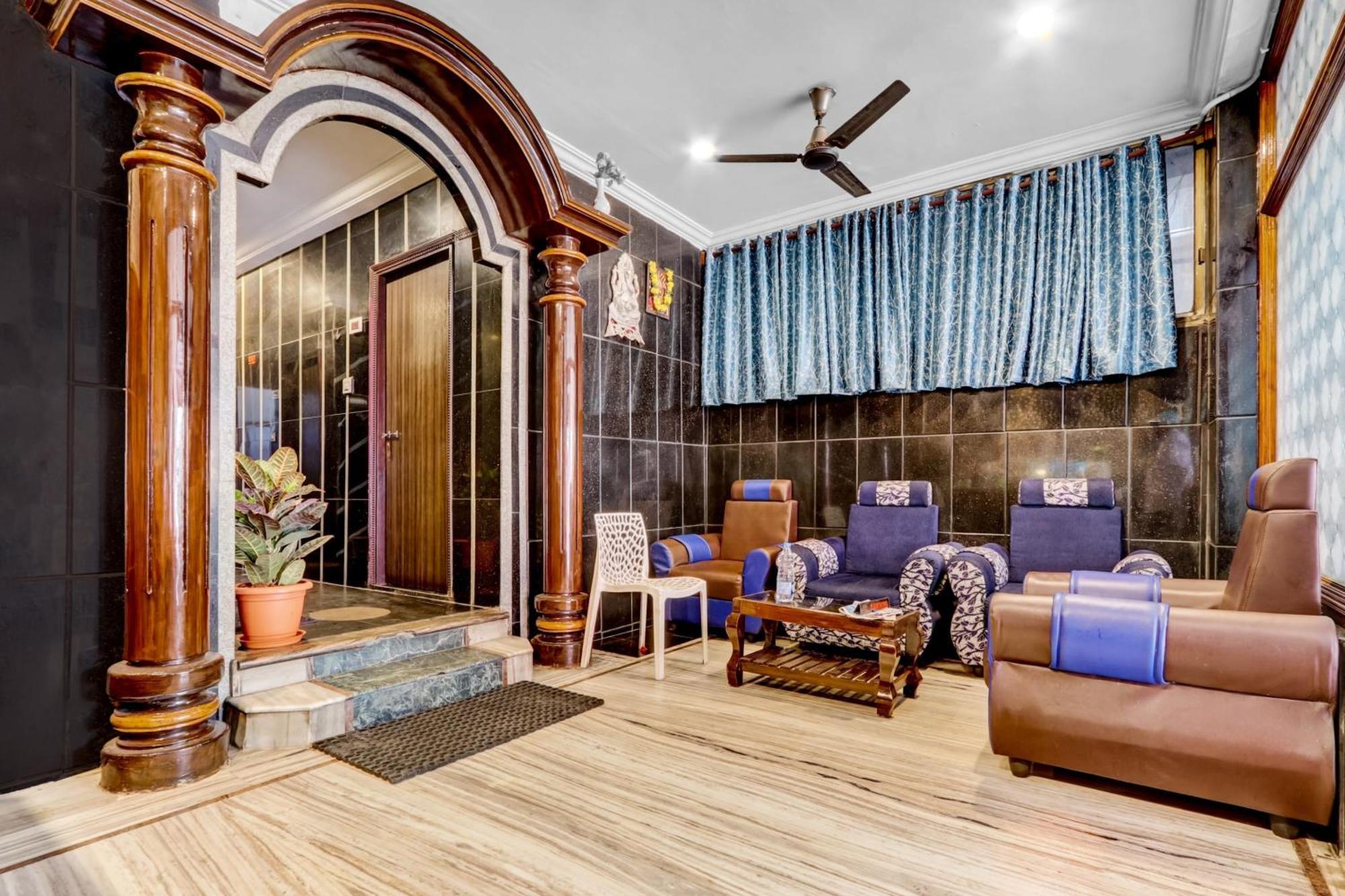Hotel O Hanuman Pet Near Railway Station Vijayawāda المظهر الخارجي الصورة